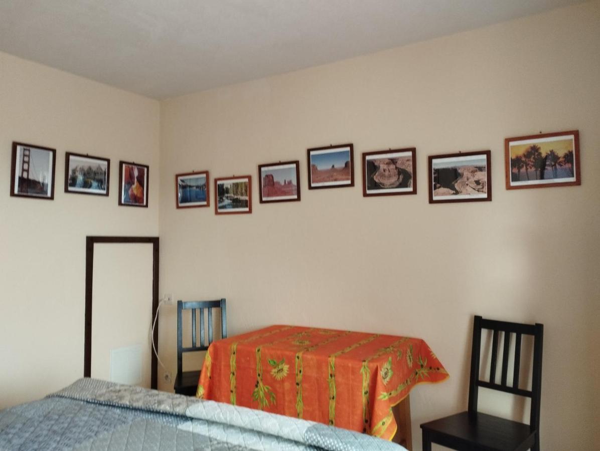 L'Orangette Bed & Breakfast Régusse Екстериор снимка